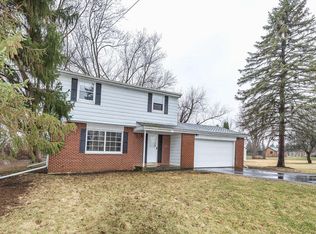 8423 7 Mile Rd, Caledonia, WI 53108