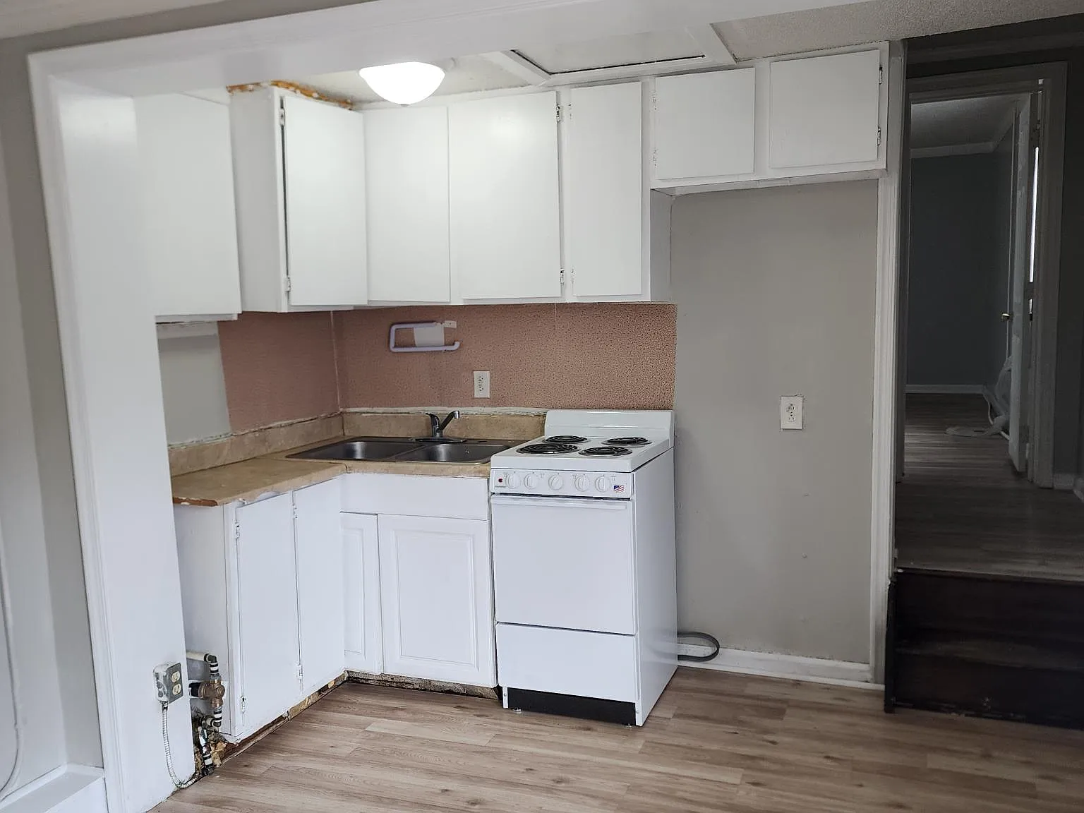 1 bed, 450 sqft, $795 — Photo 4