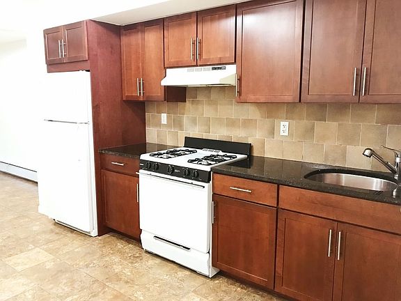 2nd image of 3616 Astoria Blvd APT 3C