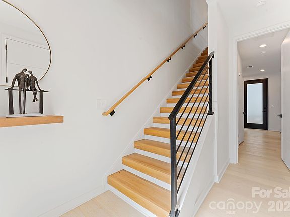 5th image of 412 State St