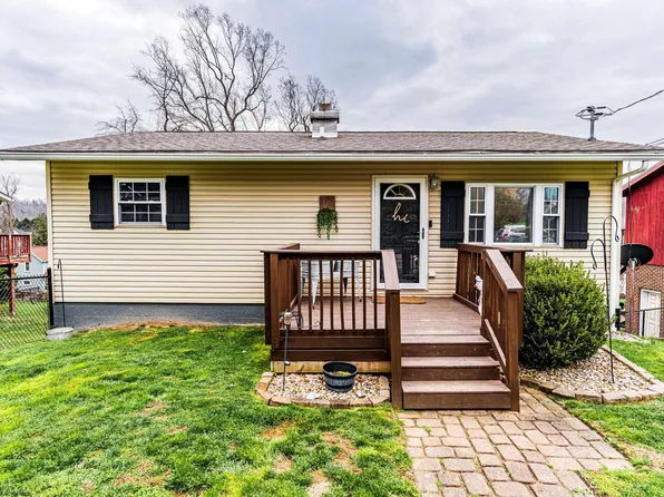 1032 Montrose Ave, Morgantown, WV 26505