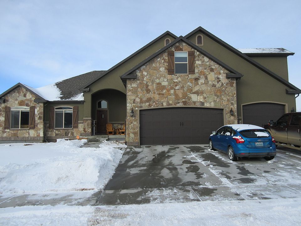 1st image of 2461 Lacebark Ln