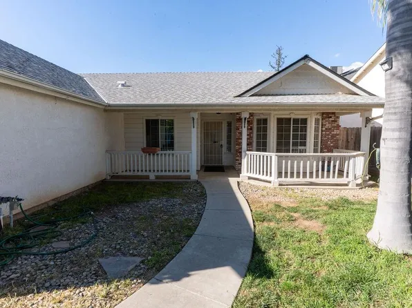 2315 Magill Ave, Clovis, CA 93611