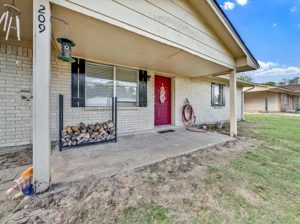 209 Santa Fe St, Emory, TX 75440
