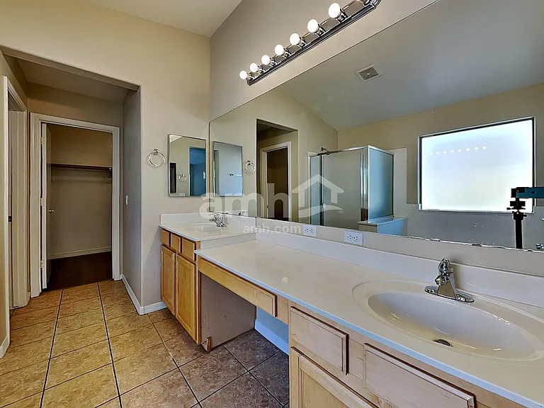 25524 W Dunlap Rd — Photo 10