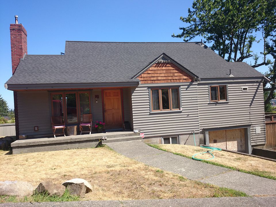 2nd image of 2866 W Jameson St
