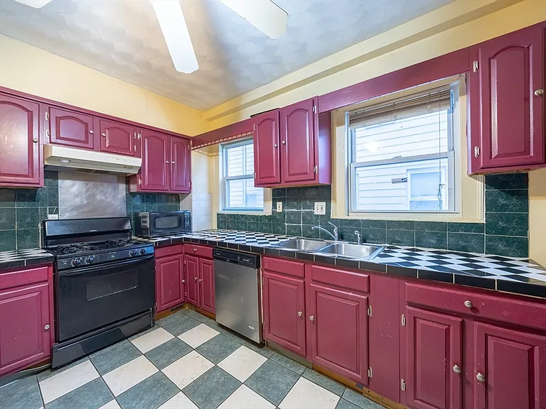 31 Seattle St #1 — Photo 13
