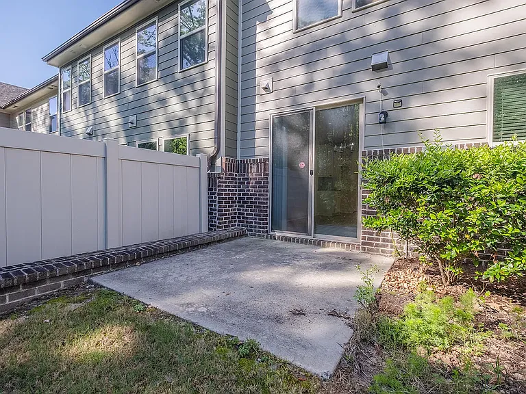 311 Alamosa Pl — Photo 20