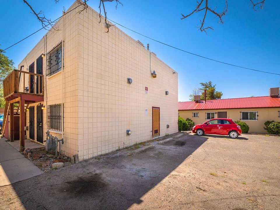 1st image of 312 Vassar Dr SE APT 5