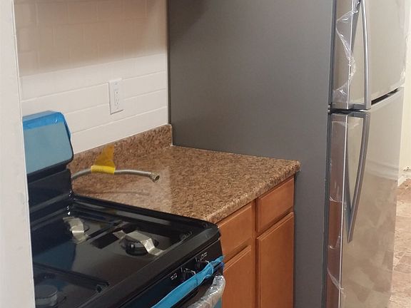 2nd image of 181 Maple Ave APT 117