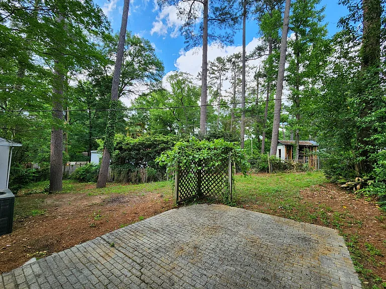 3430 Earlewood Dr — Photo 24