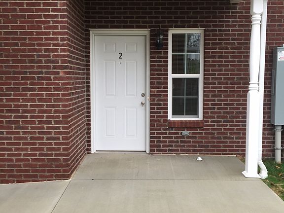 5th image of 105 Sparkling Ct APT 2