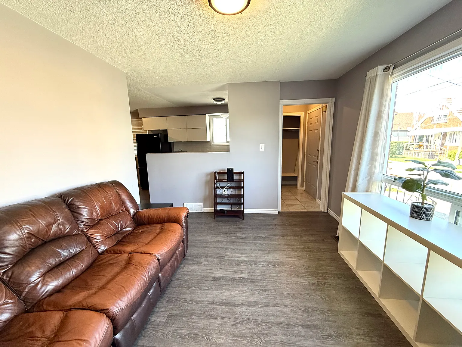 Main Unit - 19 Patricia St Thorold — Photo 3