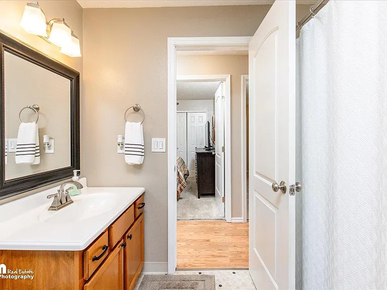 10250 Jamestown Dr #8 — Photo 12