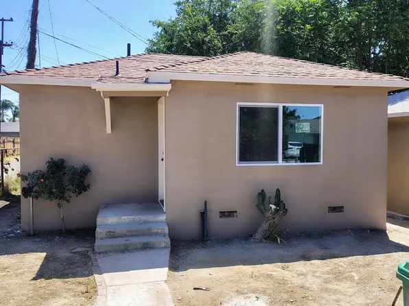 1202 Yosemite Dr, Bakersfield, CA 93308
