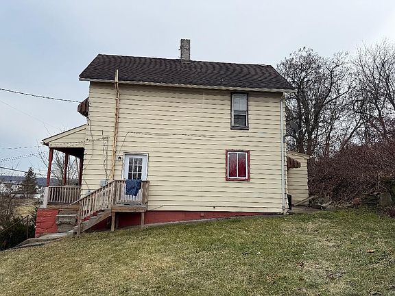 3rd image of 482 Clarendon Ave