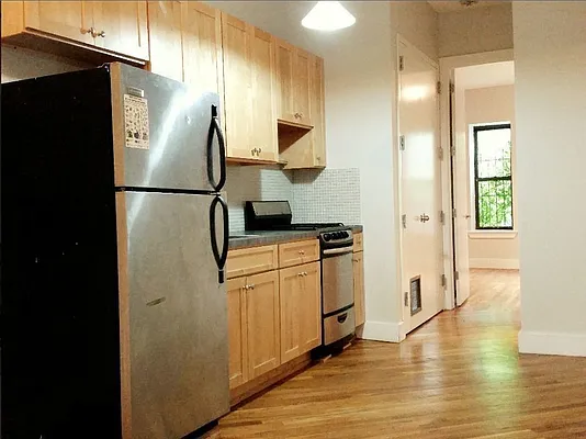 Rented by EXR | media 12