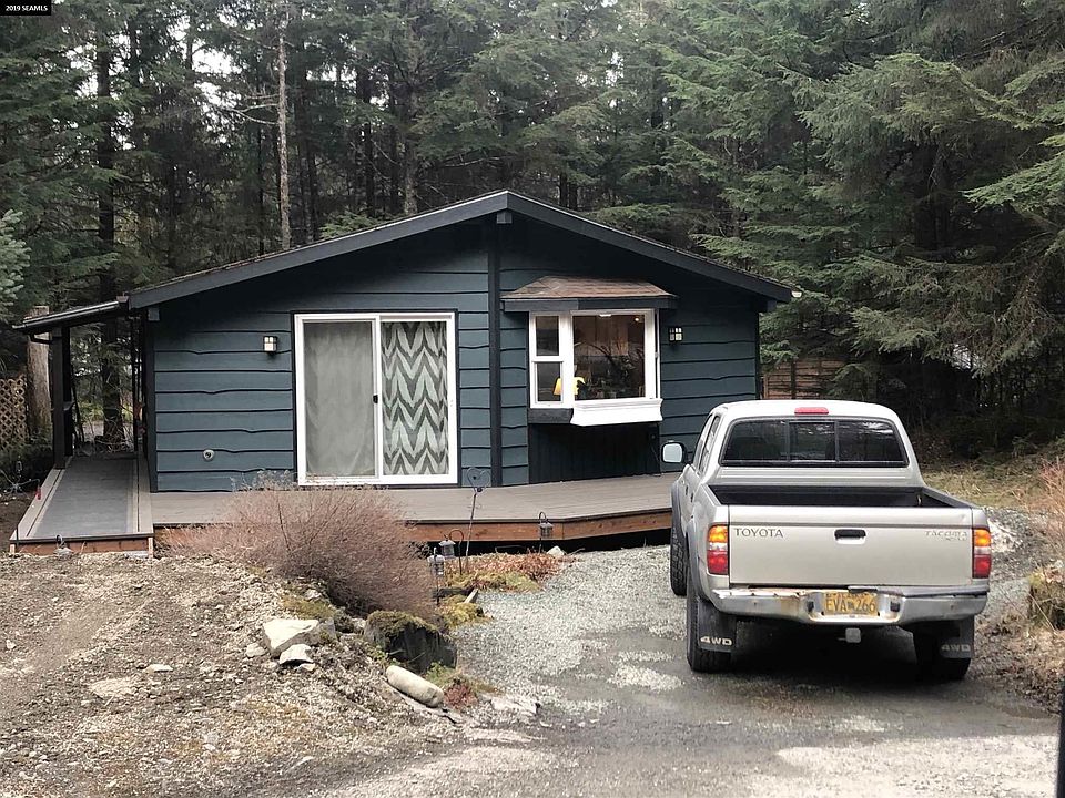 2nd image of 11017 Mendenhall Loop Rd