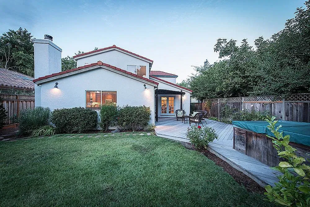 4 bed, 2148 sqft, $7,900 — Photo 4