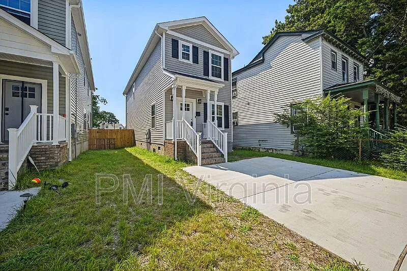 4 bed, 3.0 bath, 1770 sqft, $2,300 — Photo 2