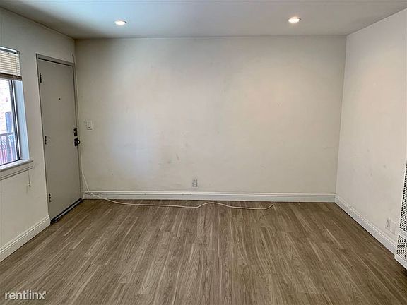 5th image of 144 S Westmoreland Ave #219-6