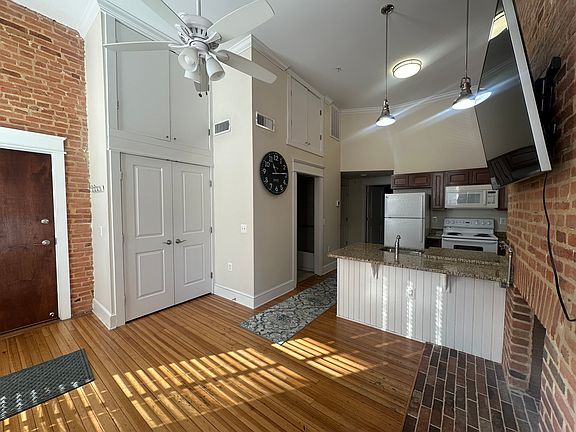 2nd image of 8 Maryland Ave APT 1B