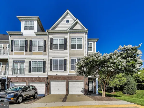 1869 Cedar Cove Way Unit 101, Woodbridge, VA 22191