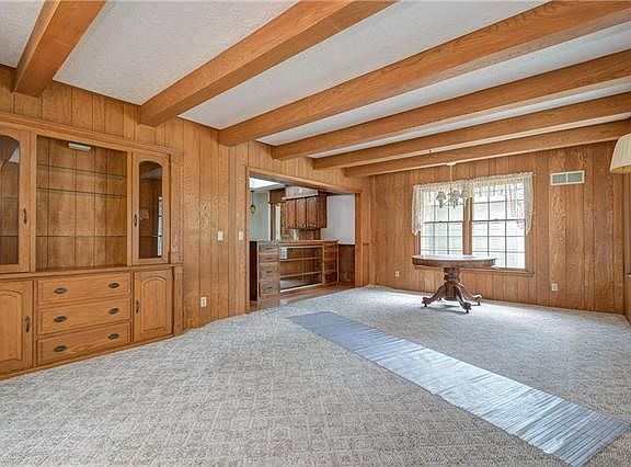 4th image of 1934 S Lake Dr