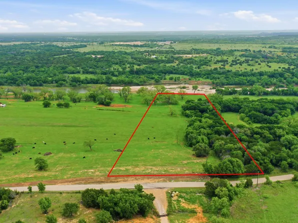 10501-8 Mitchell Bend Ct, Granbury, TX 76048