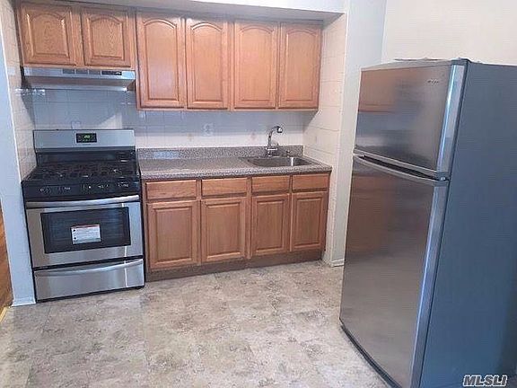 3rd image of 3251 35th St