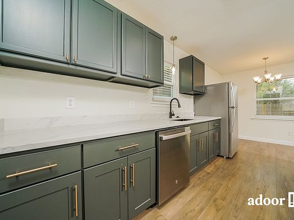 3rd image of 4121 Justice Ln