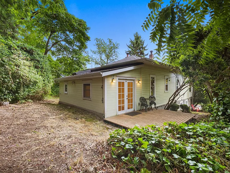 712 SW 3rd Pl — Photo 30