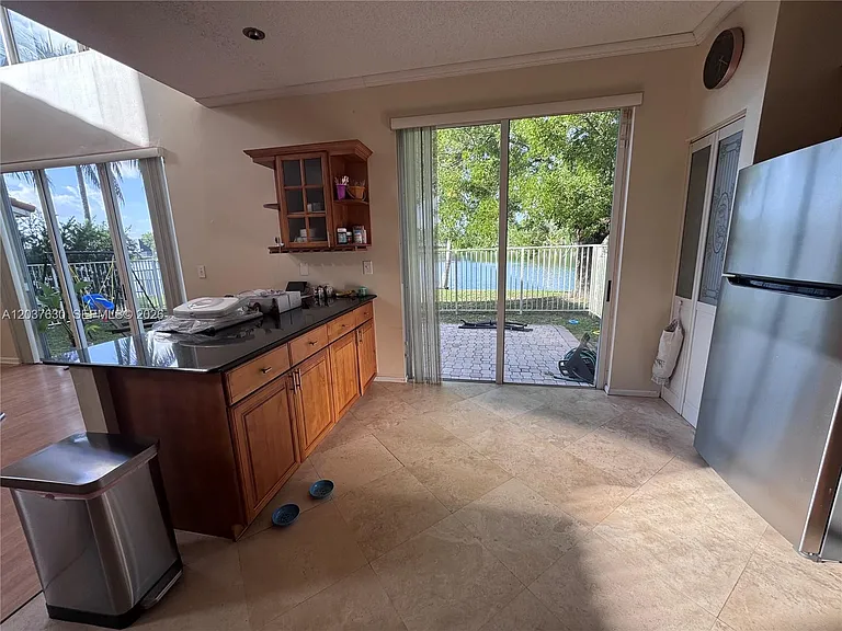 4924 SW 151st Ave — Photo 6