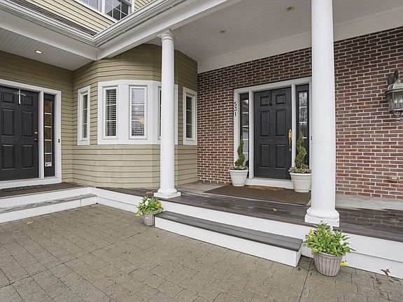 3rd image of 531 Salisbury St