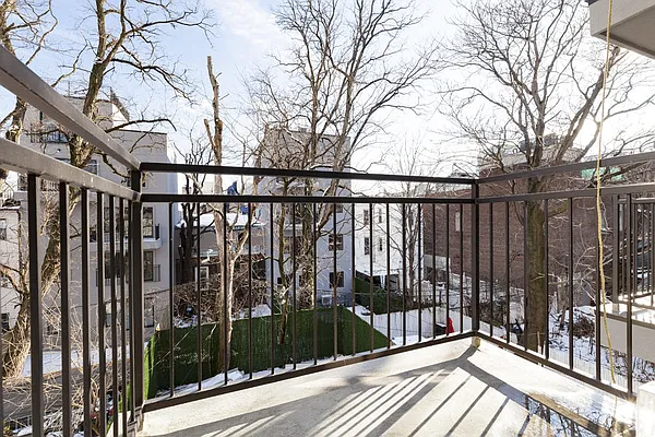 Rented by Brooklyn Group | media 8