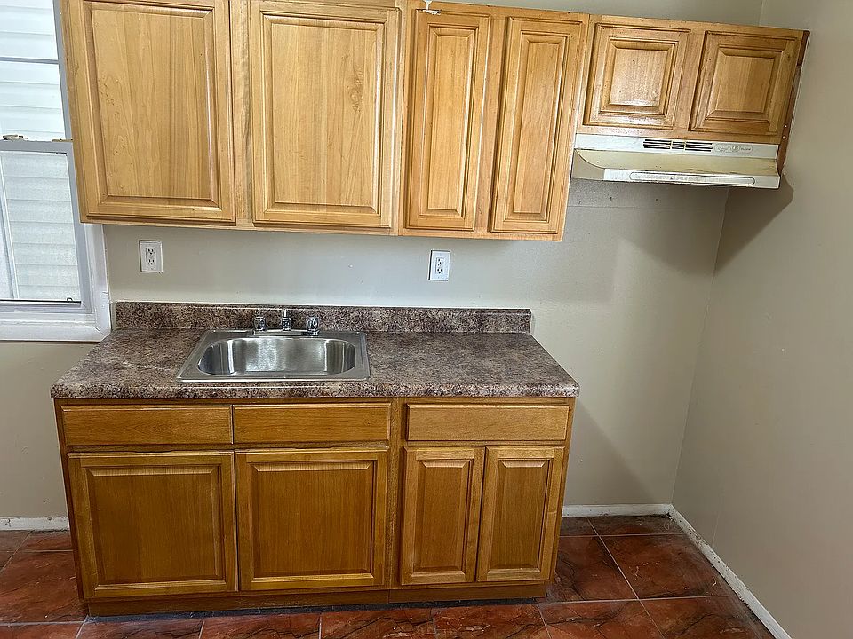 1st image of 127 N 14th St #6C