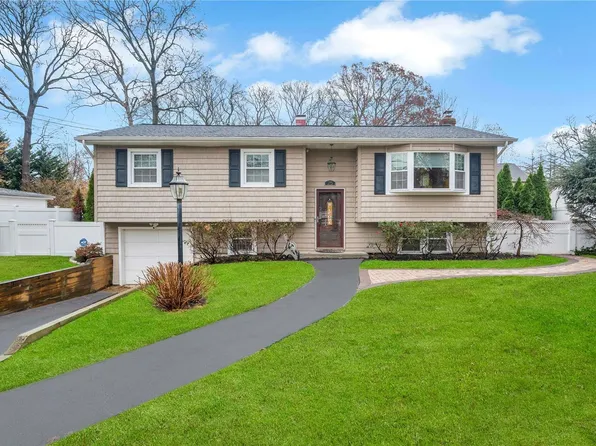 25 Garden Street, Nesconset, NY 11767