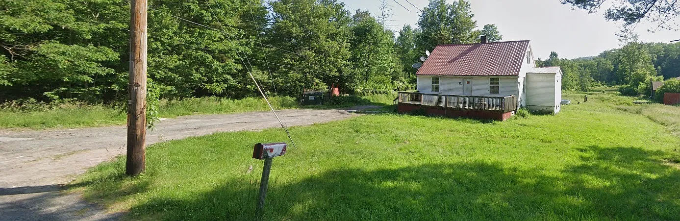 4 bed, 3380 sqft, $2,600 — Photo 1
