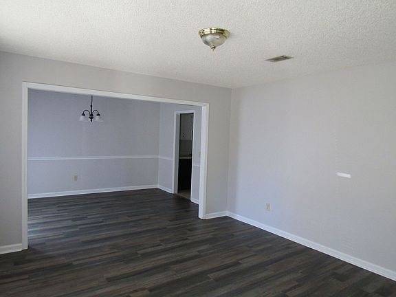 4th image of 110 Tempest Ln