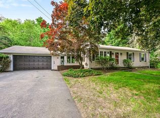 59 Orchard Dr, Cumberland, RI 02864