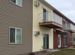 1875 W Pine St APT 509, Baraboo, WI 53913