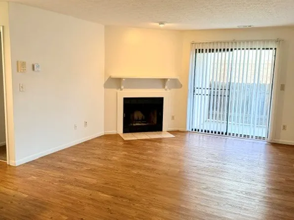 2176 Hedgerow Rd Unit C, Columbus, OH 43220