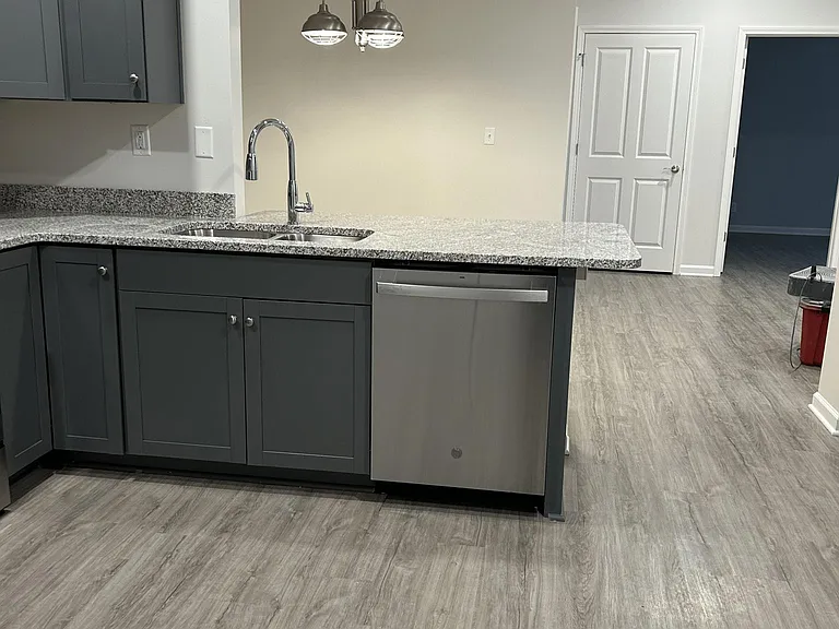 2200 Bradley Ave #102 — Photo 4