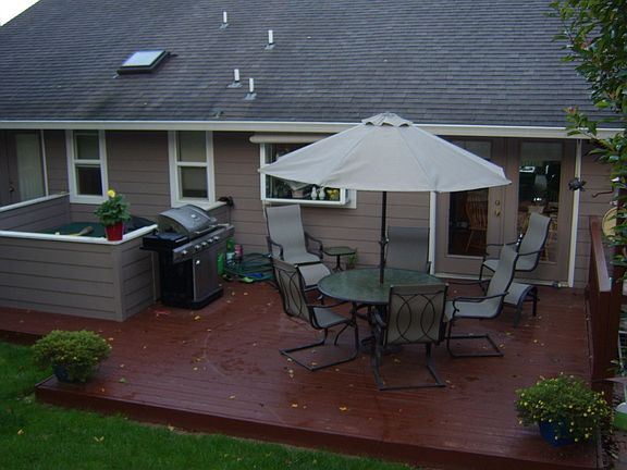 Full deck with hottub