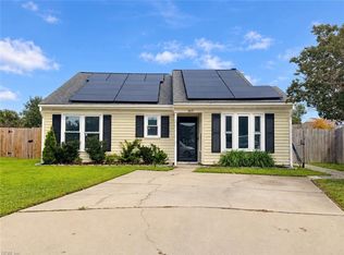 1877 Scarlotti Ct, Virginia Beach, VA 23454