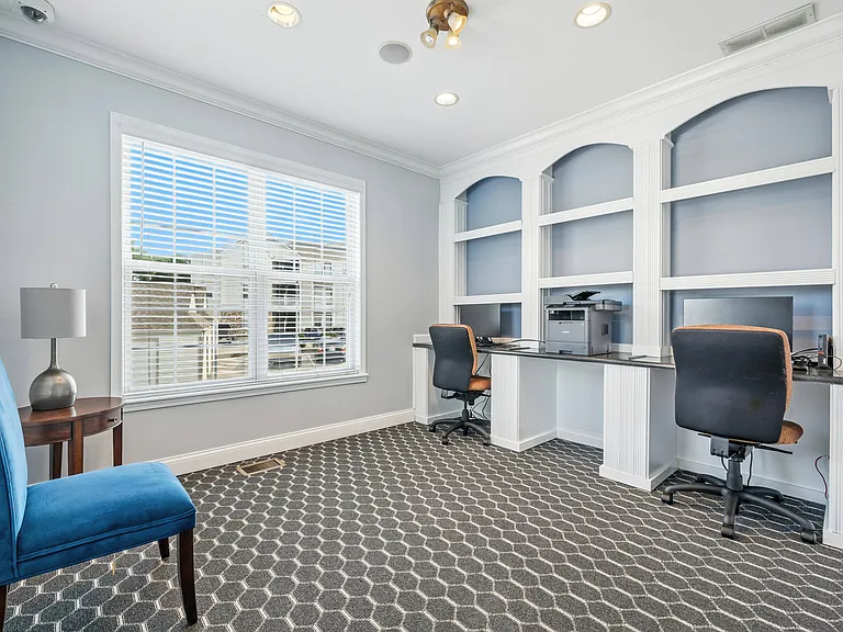 Riverchase Apartments — Photo 11