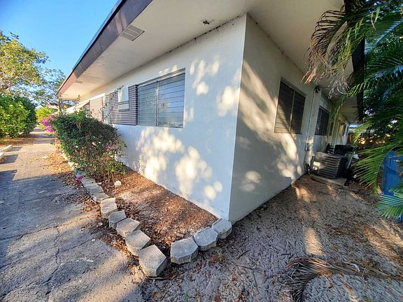 3rd image of 1708 NE 20th Ave #10976443