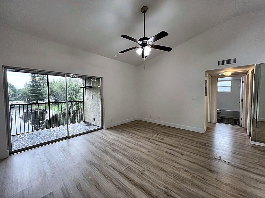 719 GARDENS Drive #206, photo 4
