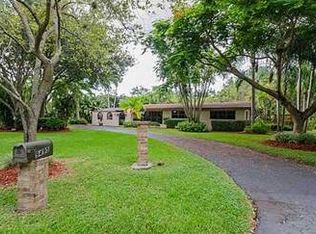 9495 SW 117th Ter, Miami, FL 33176