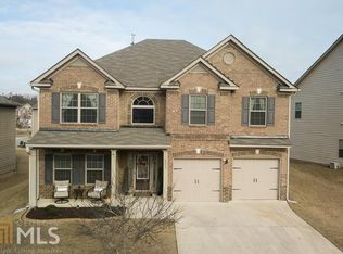6653 Oak Hill Pass, Fairburn, GA 30213